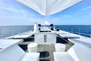Ibiza: Premium Boat Party with Unlimited Drinks, Lunch & DJ
