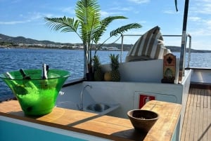 Ibiza: Private Boat Trip, Open Bar Tapas & Free Water Sports