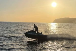 Ibiza: Privat vannscootertur med instruktør - Santa Eulalia