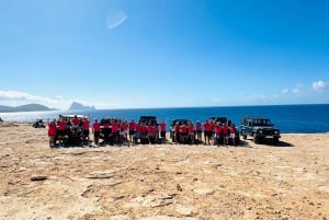 イビサ島サファリ（プライベート）– 隠れたビーチ、洞窟、シュノーケリング