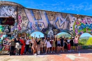 イビサ島の乗合いサファリツアー：隠れたビーチ、洞窟、シュノーケリングをお楽しみください