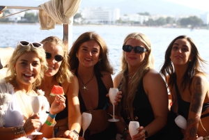 Ibiza: rejs wycieczkowy o zachodzie słońca z sportami wodnymi, otwartym barem i tapas