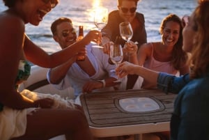 Ibiza: rejs wycieczkowy o zachodzie słońca z sportami wodnymi, otwartym barem i tapas