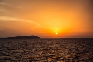Ibiza: Partycruise ved solnedgang med DJ