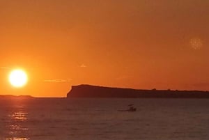 Ibiza: Sunset Snorkeling Cruise with Cala Stop and Drinks