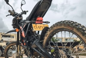 Ibiza: escursione in e-bike SURRON attraverso la natura