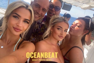 Ибица: VIP-вечеринка на катамаране с барбекю и напитками