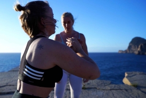 Zachodnie wybrzeże Ibizy: wędrówka i fitness – energetyzująca sesja HIIT