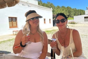 Visite œnologique à Ibiza : dégustation de vins + tapas dans un domaine viticole