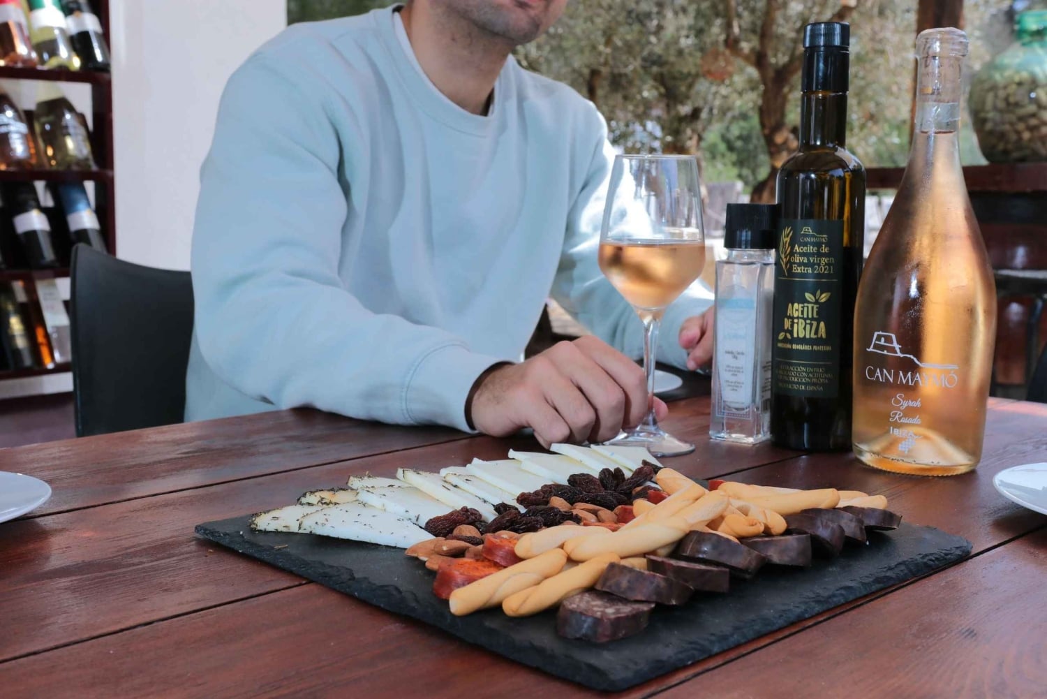 Ibiza: Winery Tour + Tasting Experience with Pickup/Dropoff