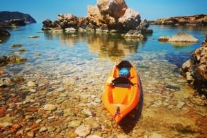 Ibiza: Geführte Kajaktour in der Bucht von Xarraca