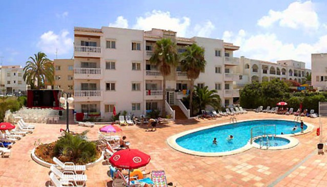 Playa Grande Apartments