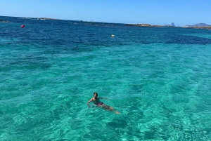 San Antonio: Es Vedrà, Formentera-tur med mad og drikke