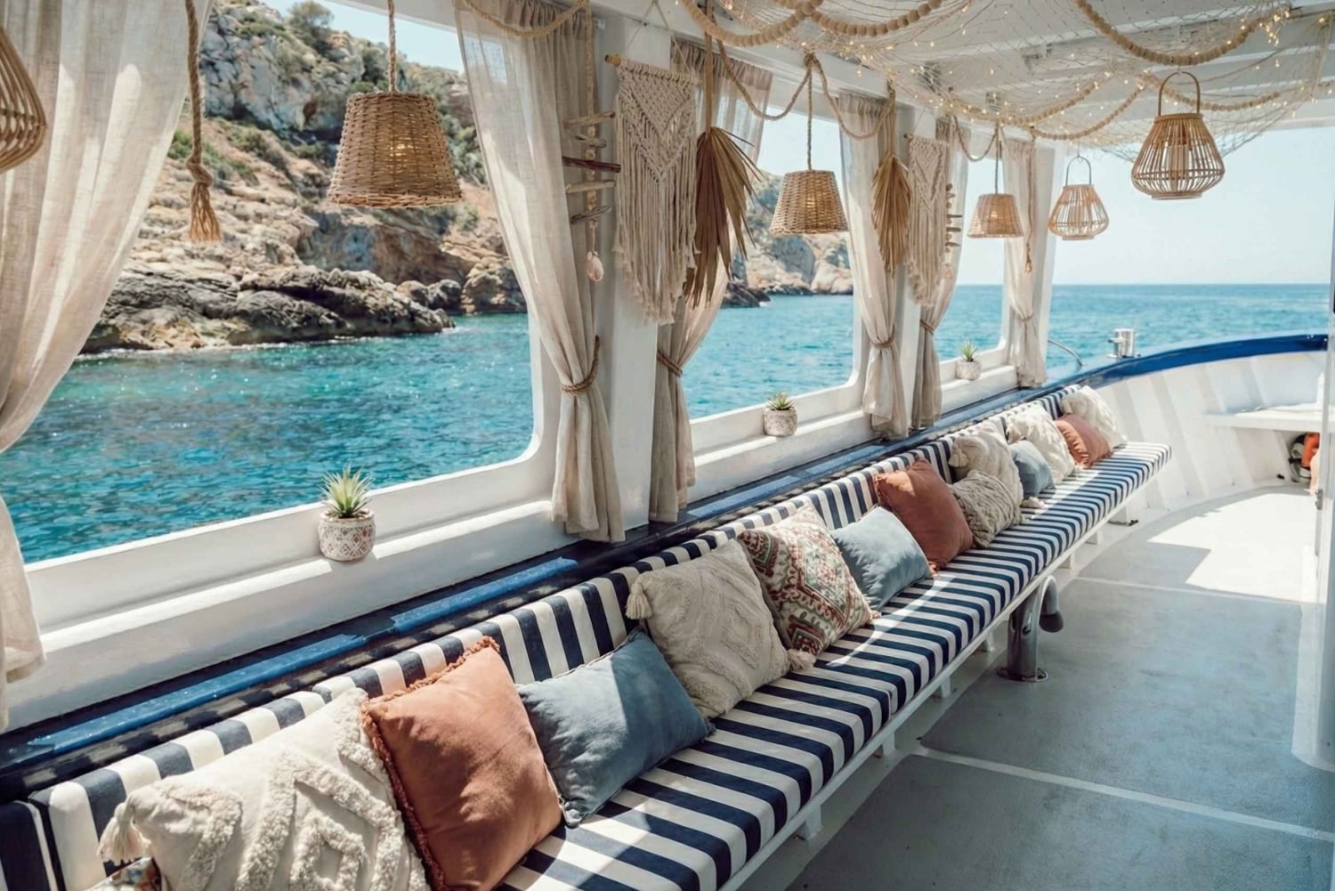 San Antonio: Formentera & Es Vedrà Day Boat Tour with Meals