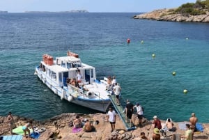 Sant Antoni: Traslado en ferry de ida y vuelta a la playa de Cala Salada