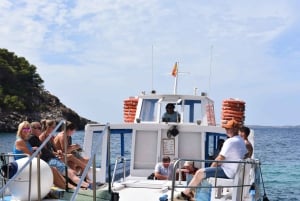 Sant Antoni: Round-Trip Ferry Transfer to Cala Salada Beach