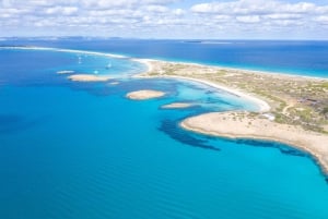 Ibiza: Cruzeiro em Formentera com bebidas, almoço e mergulho com snorkel