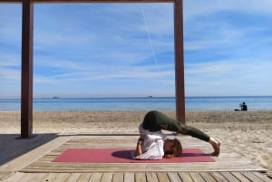 YOGA & MEDITATION AT THE BEACH OR IN THE FOREST