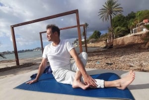 YOGA & MEDITATION AT THE BEACH OR IN THE FOREST