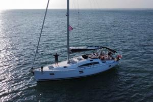 New Forest: Sail with Lunch or Dinner from Lymington