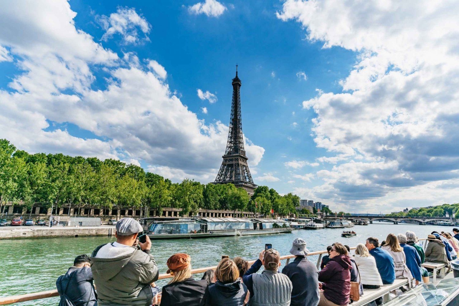 Paris: 1-stündige Flussfahrt auf der Seine mit Audiokommentar