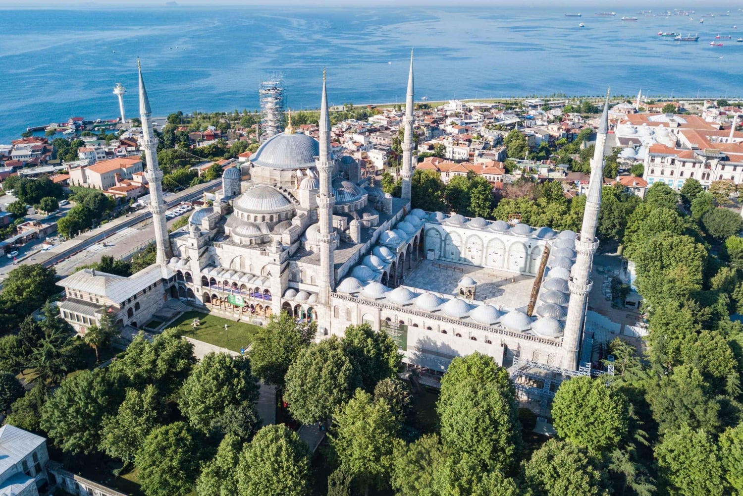Basilica Cistern Guided Tour & Blue Mosque Audio Guide