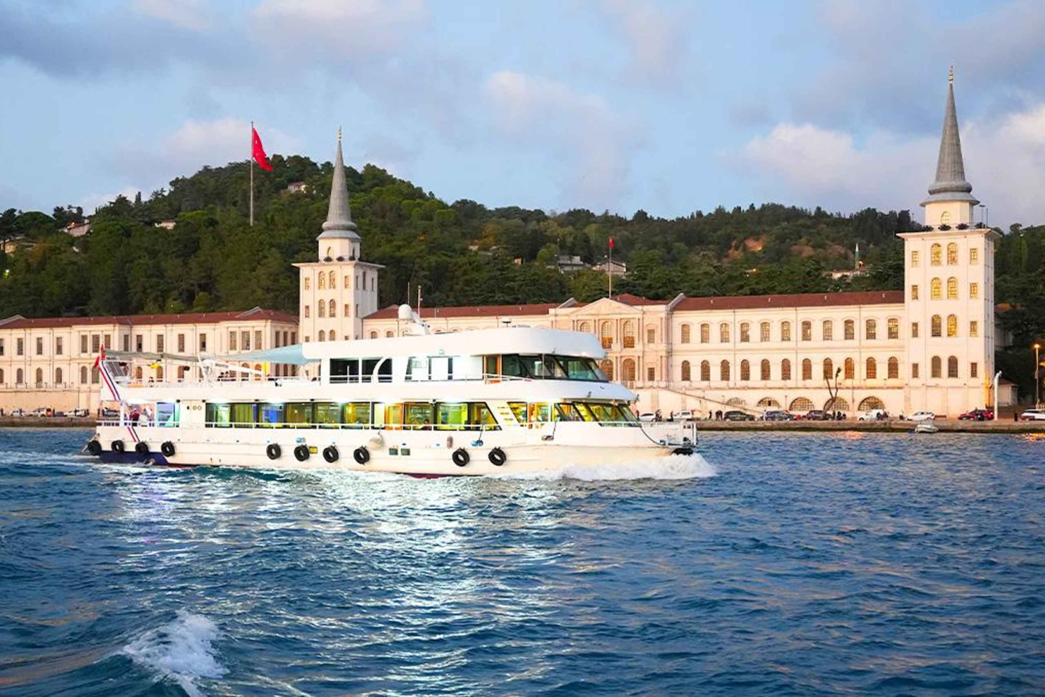 Best of Istanbul in 1 Day: Guided Tour with Bosphorus Cruise