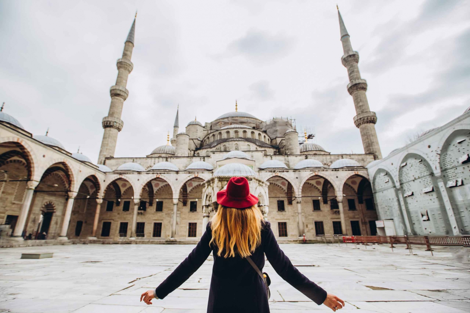 Blue Mosque: Art and Symbolism Guided Group Walking Tour