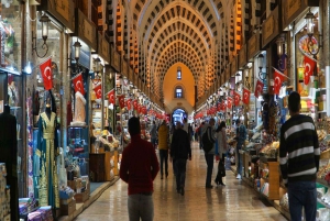 Blue Mosque, Hagia Sophia, Topkapı Palace &Grand Bazaar Tour