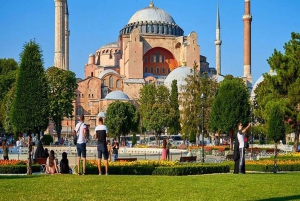 Blue Mosque, Hagia Sophia, Topkapı Palace &Grand Bazaar Tour