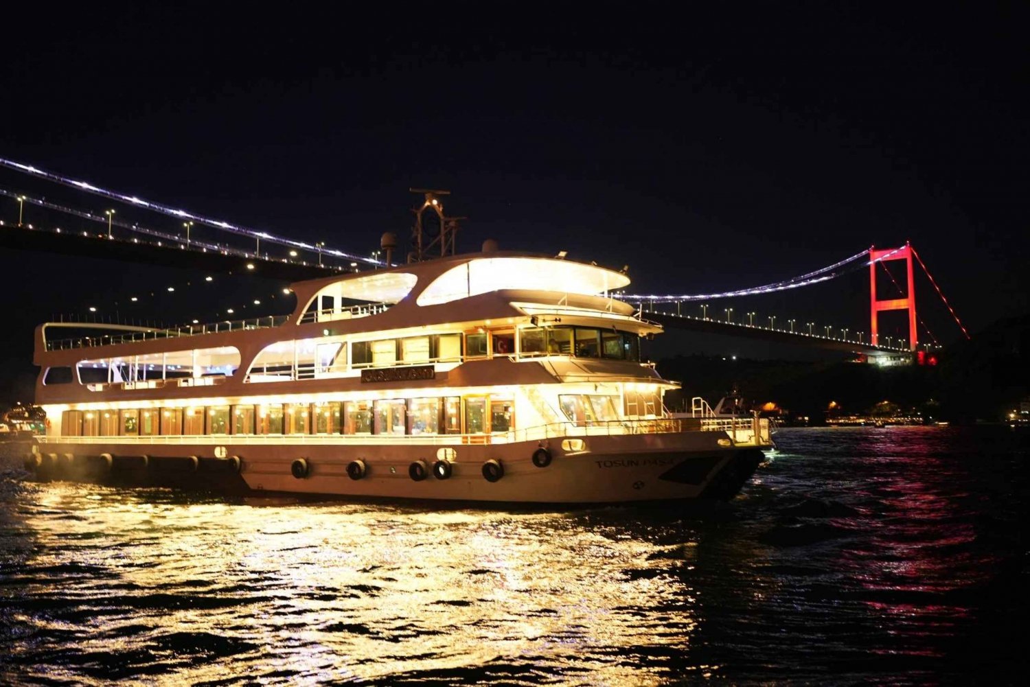 Bosphorus Cruise Turkish Night Show with Dinner and drinks