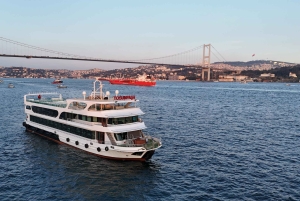 Bosphorus Evening Cruise: Dinner, Shows and Private Table