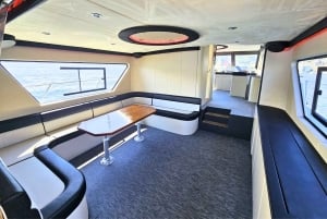 Bosphorus: Sunset Yacht Cruise with Private Yacht