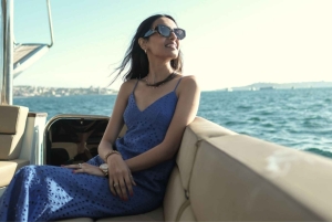 Bosphorus: Sunset Yacht Cruise with Private Yacht