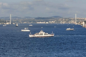 Bosphorus Tour With Lunch