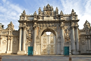 Dolmabahce Palace Ticket & Bosphorus Boat Tour Experience