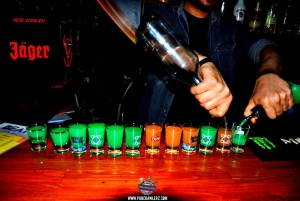 Explore Istanbul Night Life: Pub Crawl