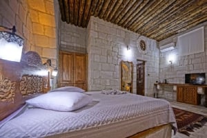 From Istanbul: 2-Day Cappadocia Highlights Tour by Plane