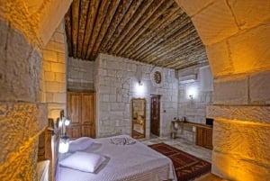 From Istanbul: 2-Day Cappadocia Highlights Tour by Plane