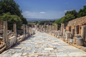 From Istanbul: 2-Day Ephesus, Pamukkale, & Hierapolis Tour