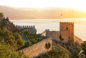 From Istanbul: Antalya & Alanya Private Day Tour with Lunch