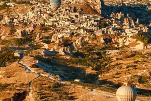 From Istanbul: Cappadocia Day Trip with Flights and Lunch