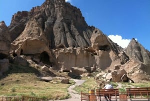 From Istanbul: Cappadocia Highlights 2-Day Tour with Balloon
