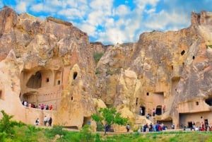 From Istanbul: Cappadocia Highlights 2-Day Tour with Balloon