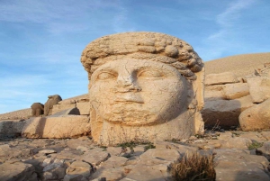 From Istanbul: Göbekli Tepe & Mount Nemrut 1 or 2 Day Tour