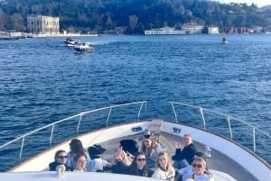 Istanbul:Golden Horn&Bosphorus Sunset Cruise on Luxury Yacht
