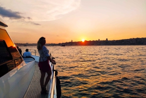 Guided Dolmabahce Palace Tour with Bosphorus Sunset Cruise