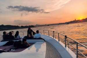 Guided Dolmabahce Palace Tour with Bosphorus Sunset Cruise