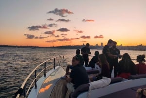 Guided Dolmabahce Palace Tour with Bosphorus Sunset Cruise