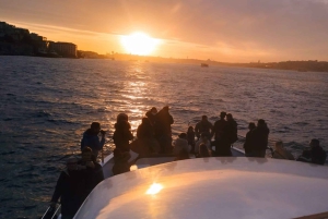 Guided Dolmabahce Palace Tour with Bosphorus Sunset Cruise